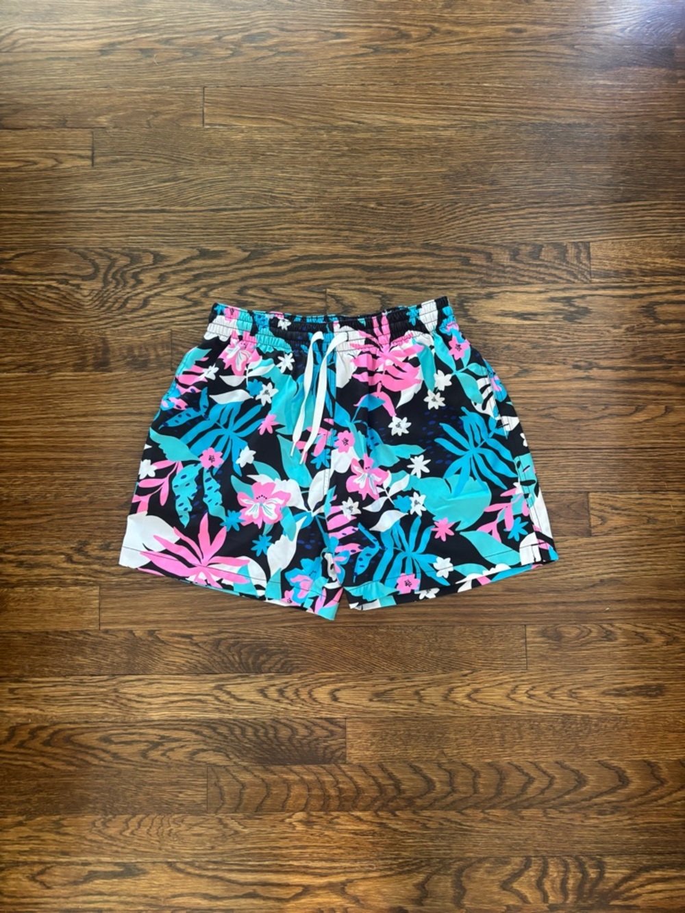 Chubbies the Juices 5.5 classic Swim trunks size M men’s